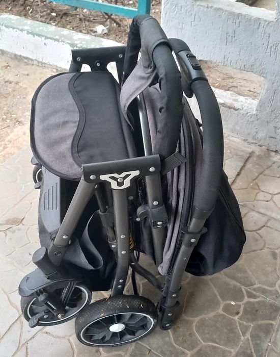 Детская коляска в отличном состоянии