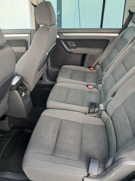 Se vinde wv turan 2.0 TDI