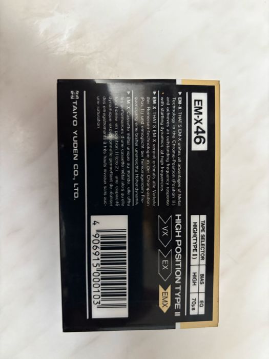 Casete audio that’s 3 buc.