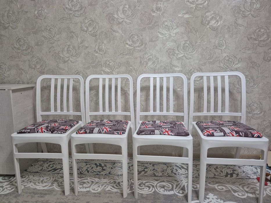 Продается кухонный стол