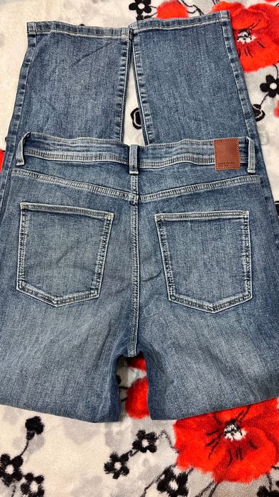 Blugi C&A marimea 40