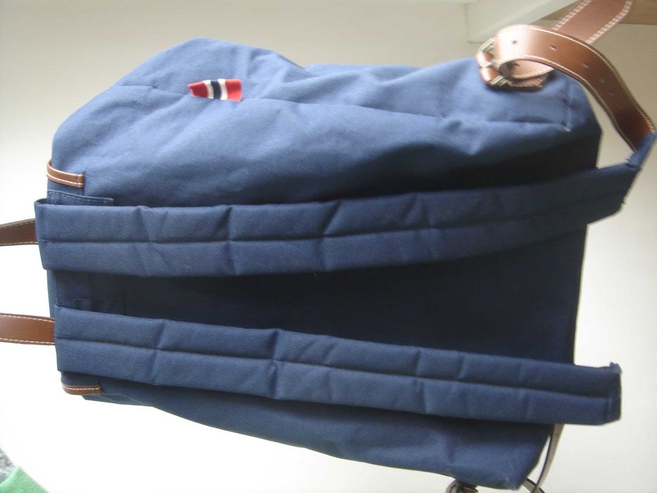 Продавам две раници