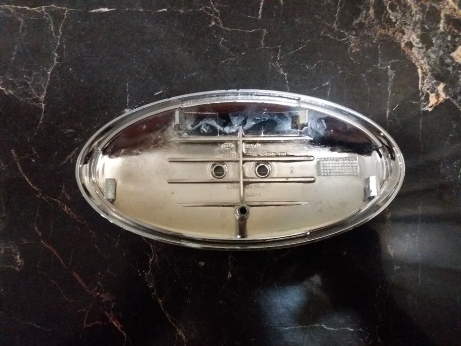 Продам эмблему Kia Sportage