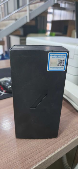 Samsung Galaxy Z Flip 256GB ideal holatda sotiladi