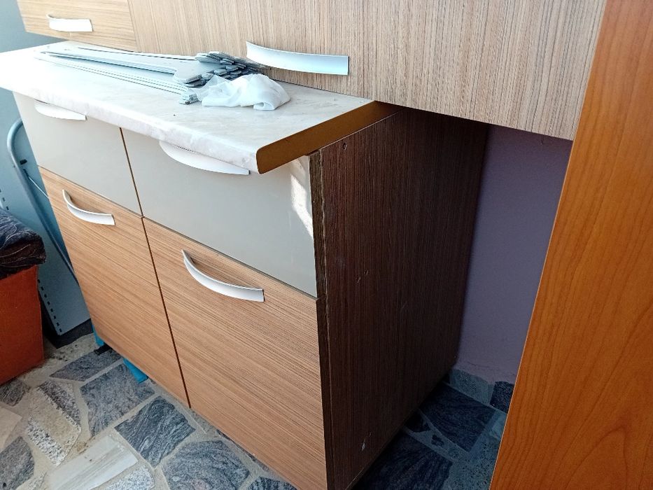 Vând mobila bucătărie