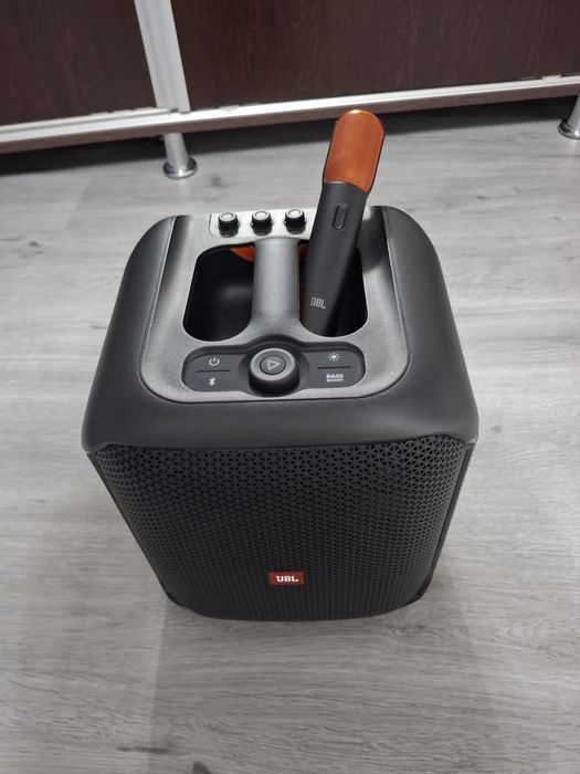 Vând boxă Jbl partybox encore