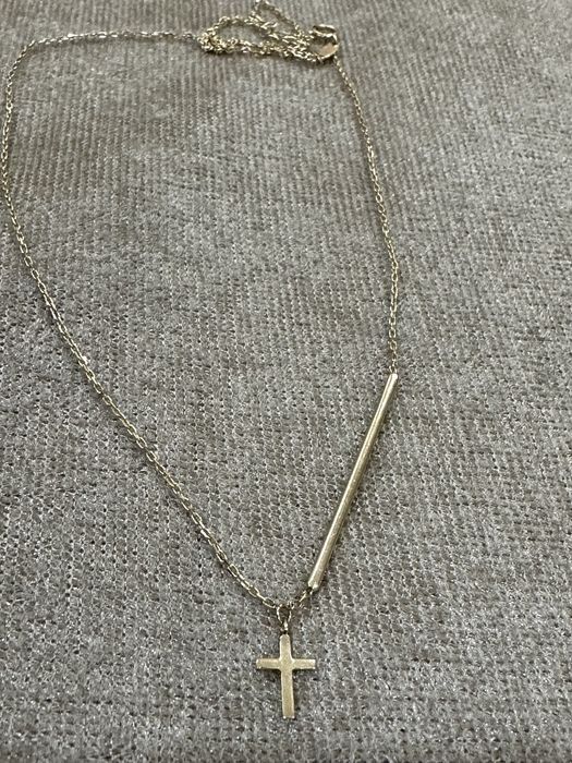 Златно колие, има сертификат.