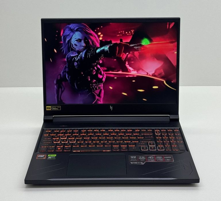 Acer Nitro V16 — Ryzen 7 8845HS / RTX 4050 6GB / DDR5 16GB /