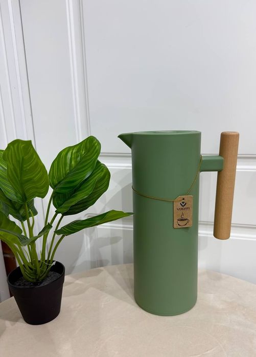 Termos 1 litr Vogati qizil shishalik