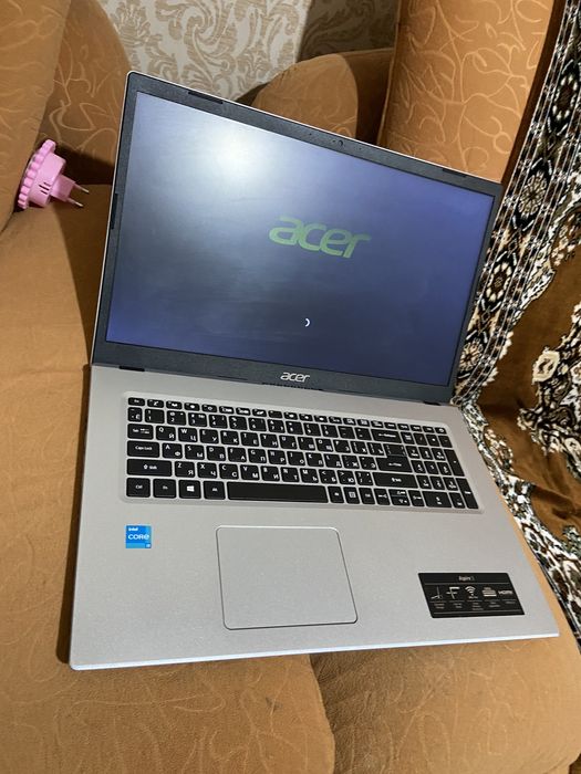 Стильный Acer 11пок экран 18диаг