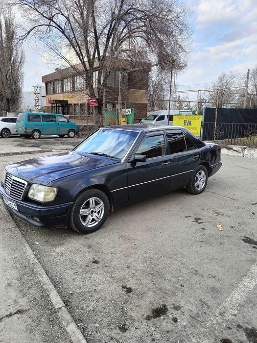 Продам автомобиль мерседес, без торга. Окончательно.