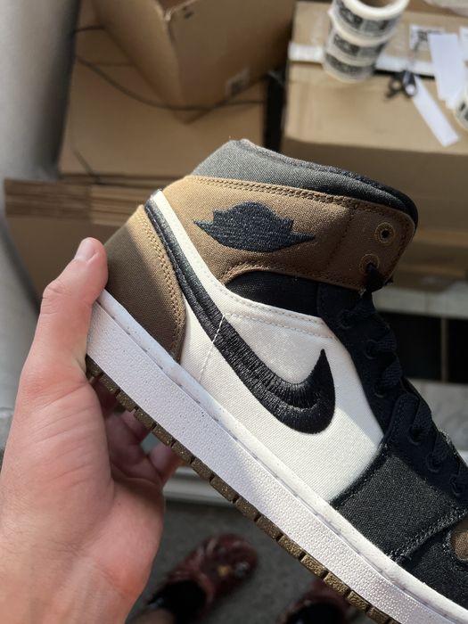 Air Jordan 1 Mid “Olive Toe” DV0427-301