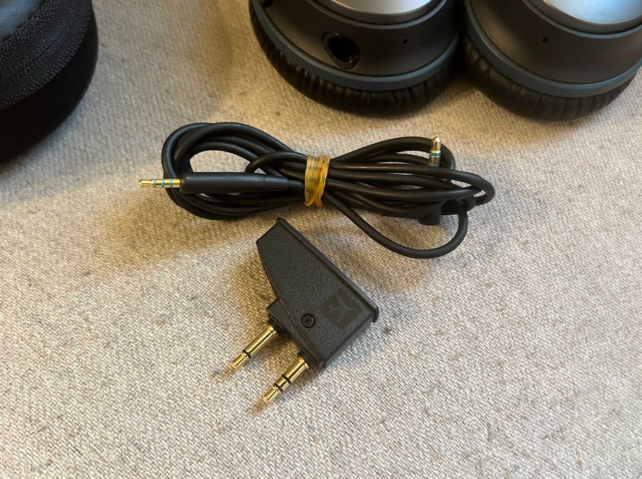 Casti Bose QuietComfort 25 QC25 noise cancelling cu husa