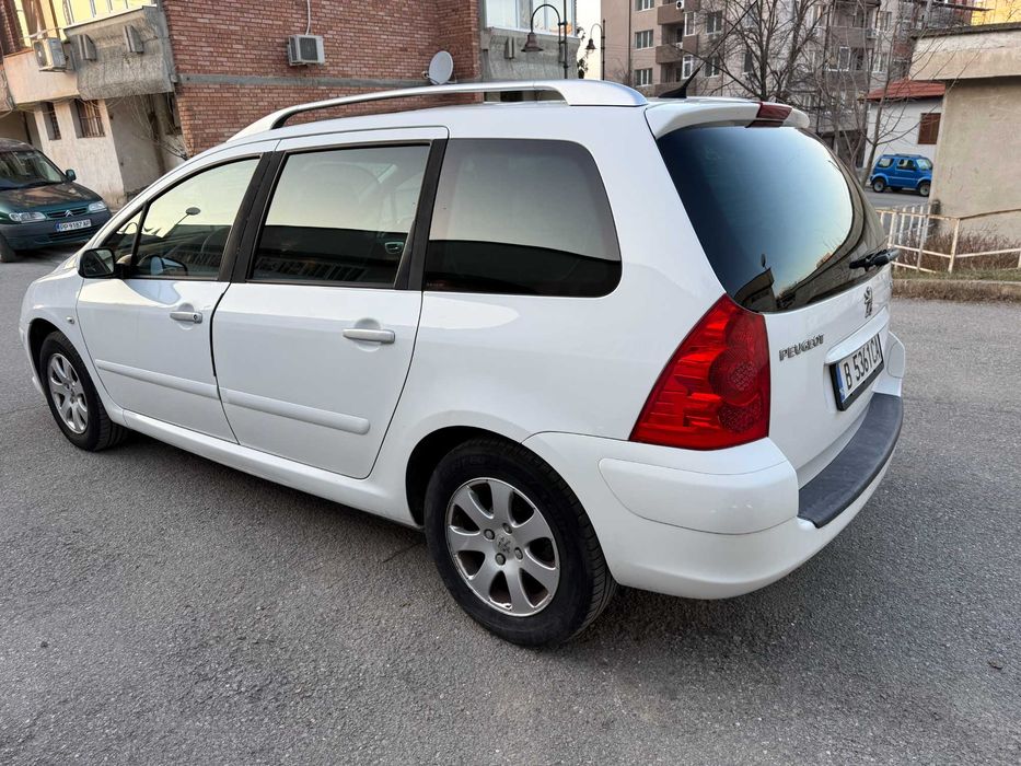 Peugeot 307 SW 1.6I ГАЗ 7места