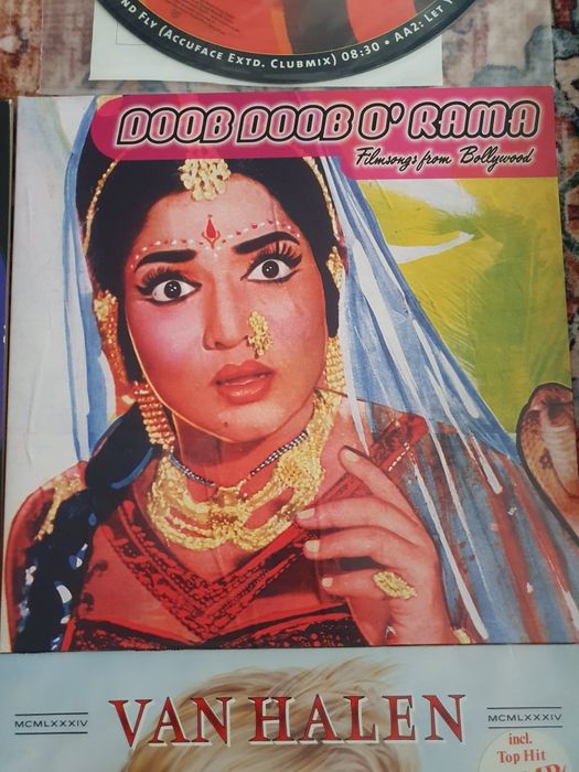 Discuri vinil Fleetwood Mac Dire Stratis Chris Rea Pet Shop Boys  Kim Wilde Pink Floyd  Billy Idol  Phil Collins  Van Halen Kate Bush  Sade, Bollywood