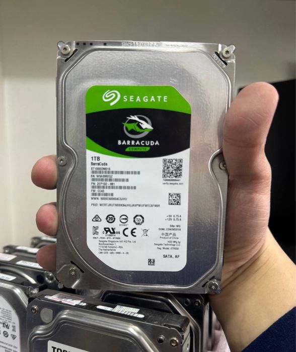 Tishiba seagate hdd 1Tb 100%100 50ta bor