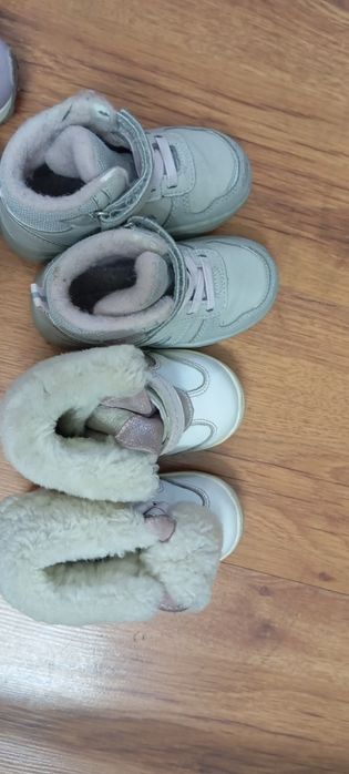 Продам детскую обувь