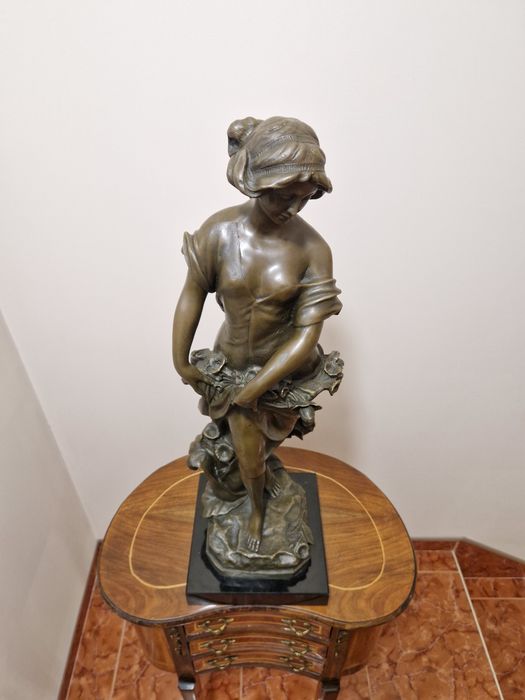 Превъзходна антикварна френска бронзова фигура скулптура