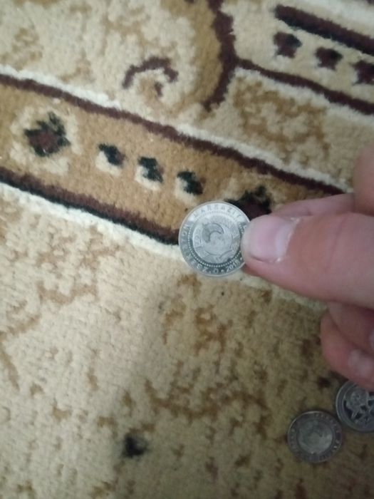 800 сом продам за 4000тг