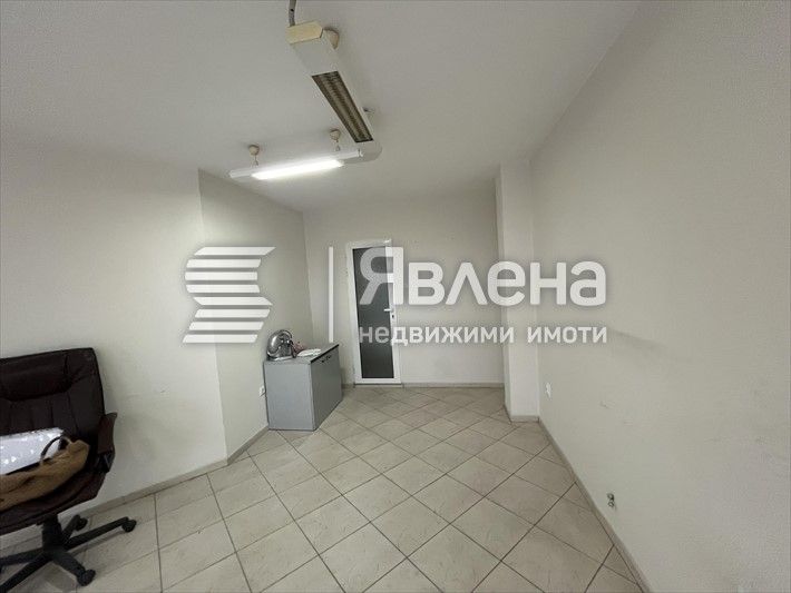 Дава се под наем Промишлена сграда в Варна, ВИНС - 56 кв.м за 360 € - Снимка #1
