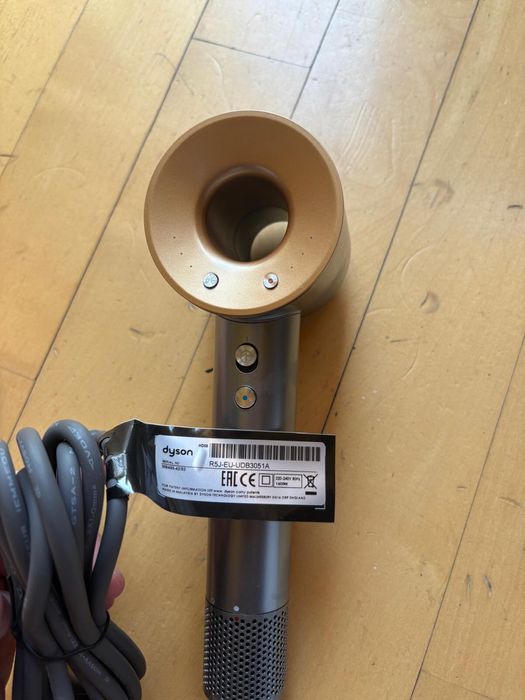 Dyson supersonic HD08