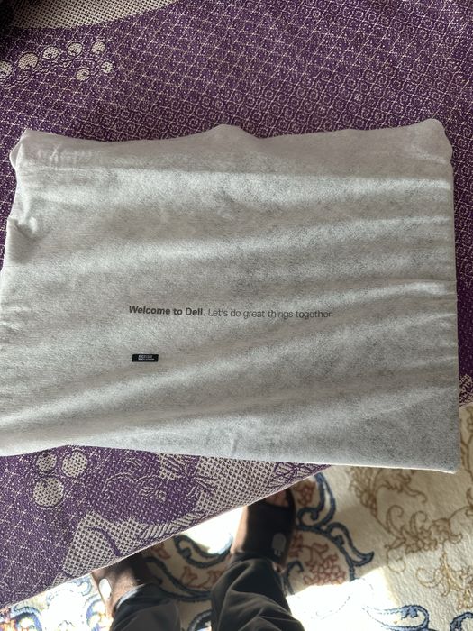 Янги ишлатилмаган ноутбук сотилади