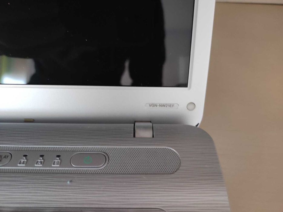 Лаптоп Sony Vaio VGN-NW21EF