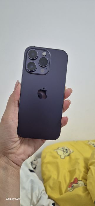 IPhone 14 pro purple