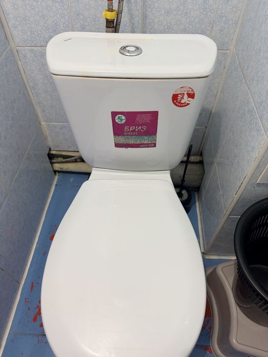 Продам унитаз в хорошем состоянии