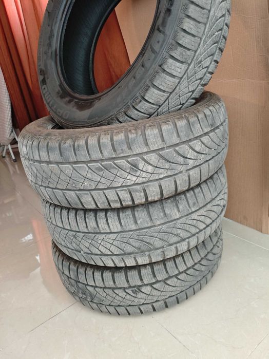 Vand 4 anvelope all season!