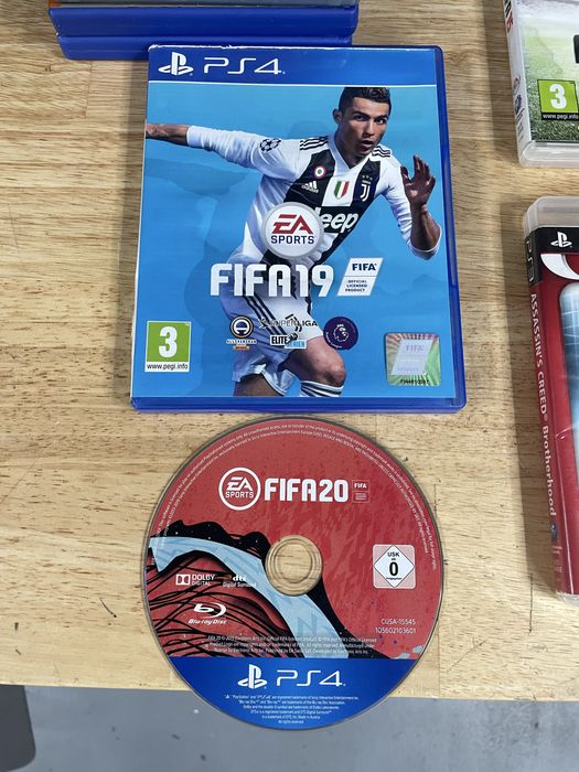 Lot 15 jocuri ps1 ps2 ps3 ps4