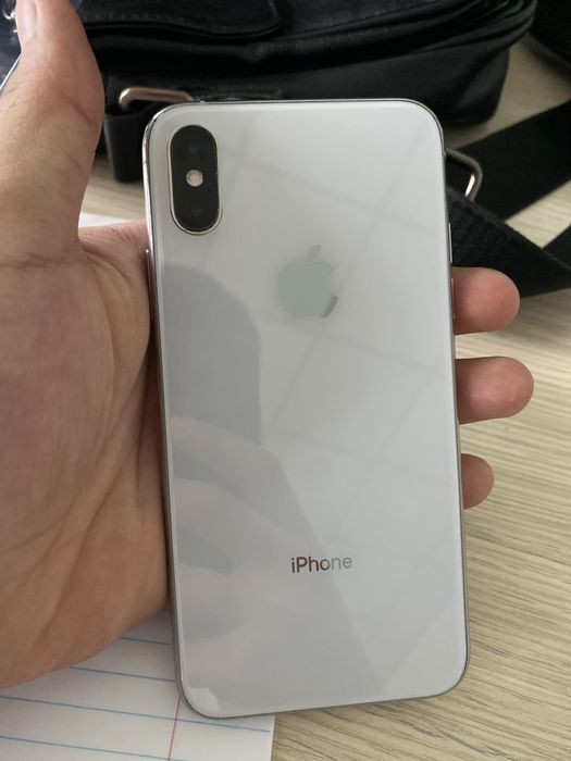 Iphone XS srochna sotiladi