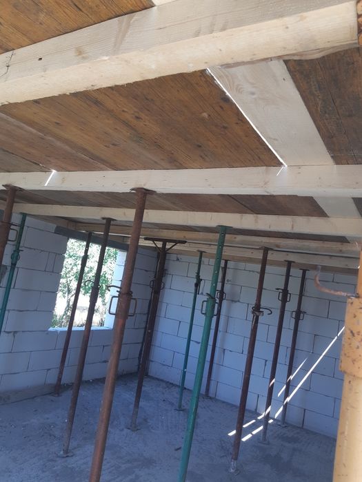 Casa la roșu renunțare proiect,,.pentru mai multe detalii 0755627407