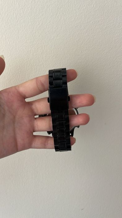 Мужские часы, срочно