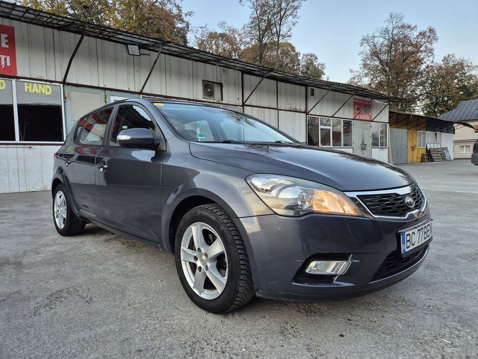 Kia Ceed  2010 1.6 crdi Schimb cu auto cu Cutie automată
