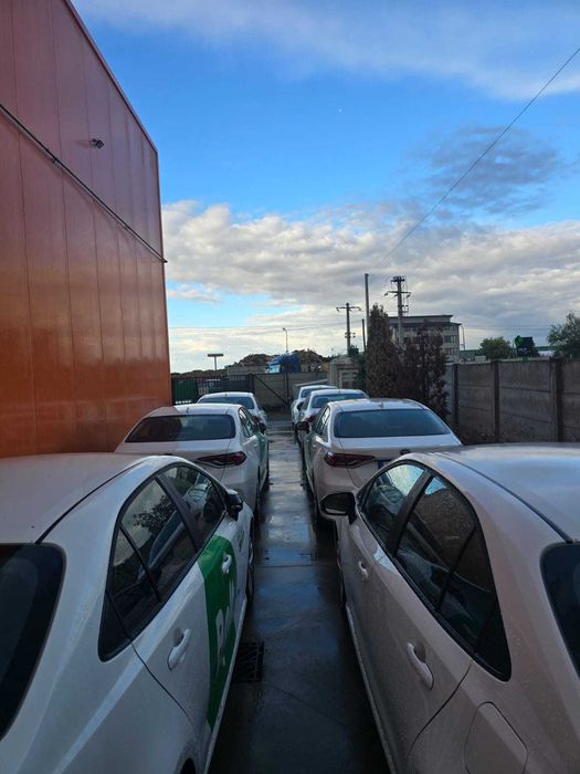 Închirieri Auto Toyota Corolla Hidrid pt Ridesharing
