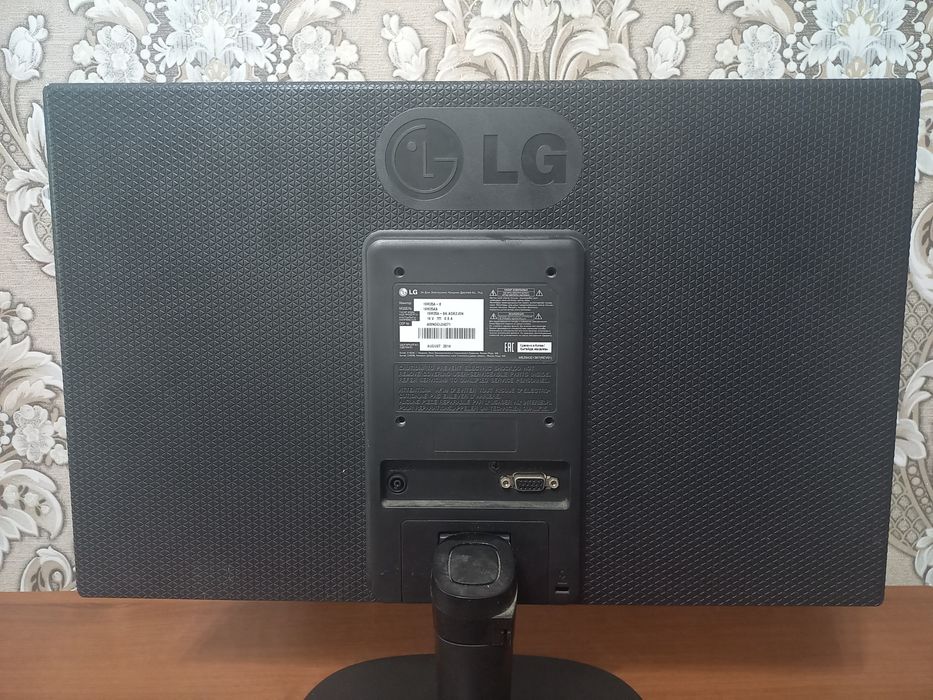 Системный блок и Манетор LG
