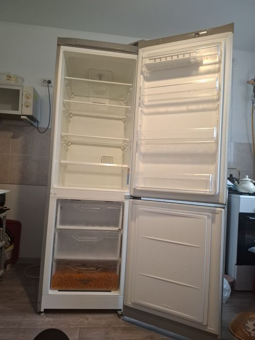 Холодильник Indesit