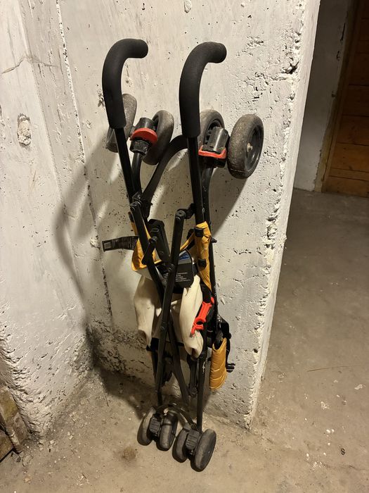 Cărucior sport tip umbrelă