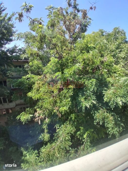 Piata Sudului – garsoniera decomandata ideal investitie — fotografia 1