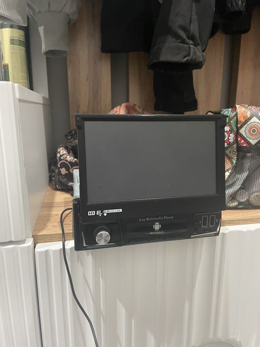Продам магнитолу за 30000 тенге в рабочем состояние