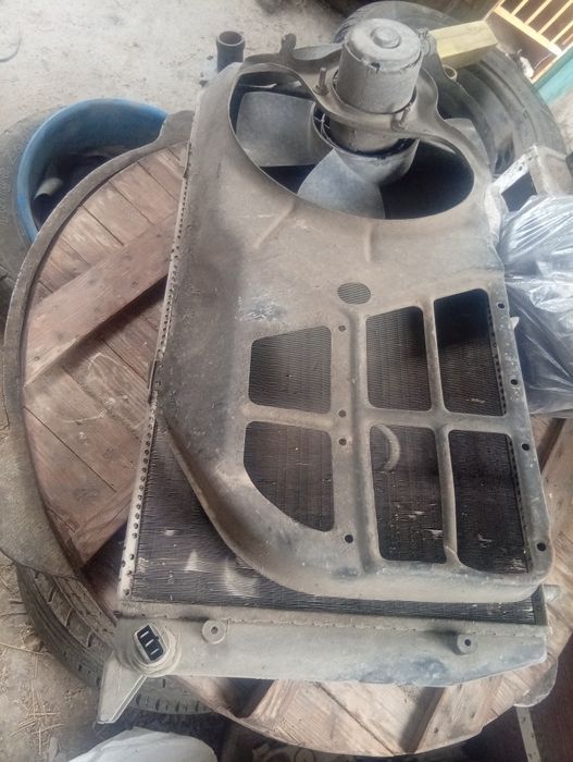 Продам запчасти Ауди 80