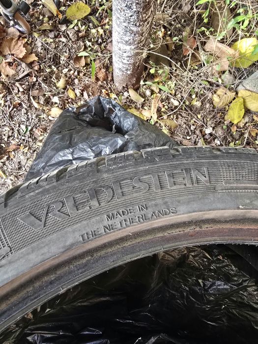 Зимни Гуми vredestein 255/35 r20 3 бр