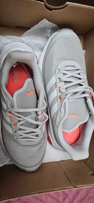 Дамски маратонки Adidas Quadcube