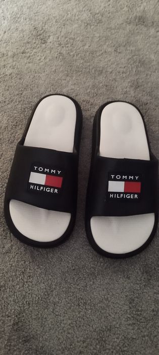 Slapi Tommy Hilfiger noi- 44-45