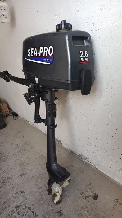 Продам лодку с мотором