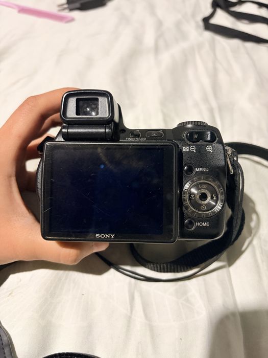 Срочно продам камеру SONY DSC-H7