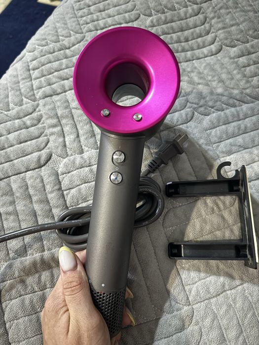 Фен новый в стила dyson
