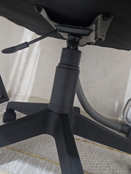 Продам кресло компьютерное