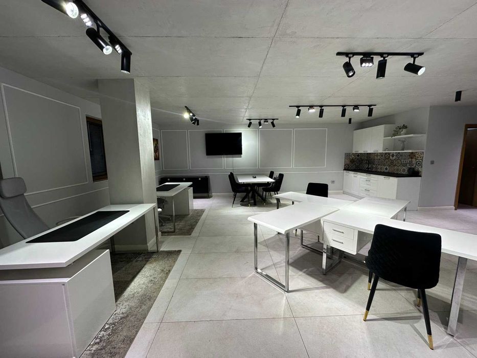 Луксозен офис в гр.Пловдив - Център!